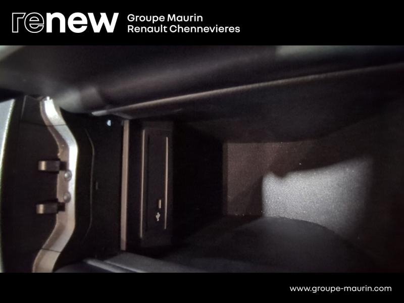 Photo 18 de l’annonce de MERCEDES-BENZ Classe GLA d’occasion à vendre à CHENNEVIÈRES-SUR-MARNE