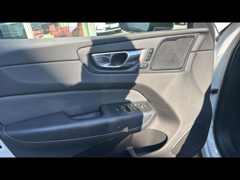 Photo 15 de l’annonce de VOLVO XC60 d’occasion à vendre à AIX-EN-PROVENCE