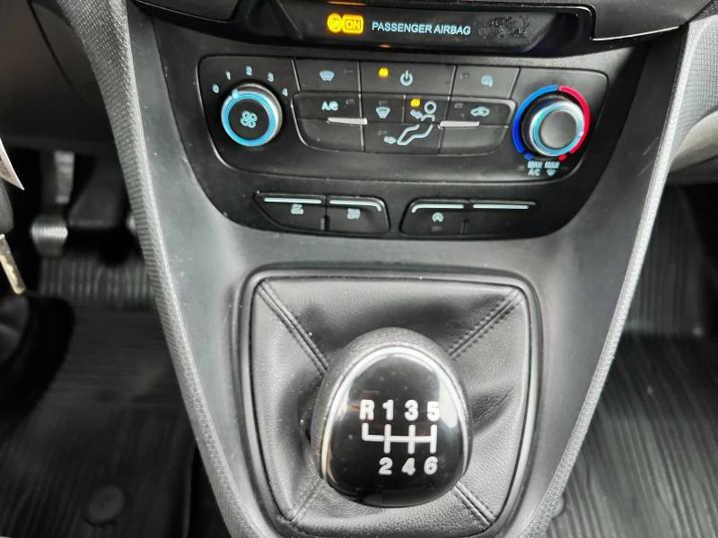 Photo 16 de l’annonce de FORD Transit Connect VUL d’occasion à vendre à AUBAGNE