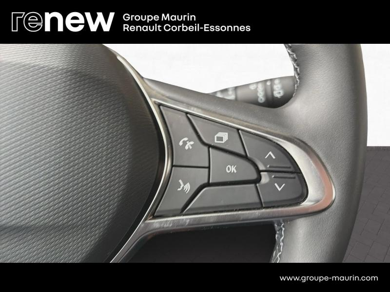 Photo 19 de l’annonce de RENAULT Clio d’occasion à vendre à CORBEIL-ESSONNES