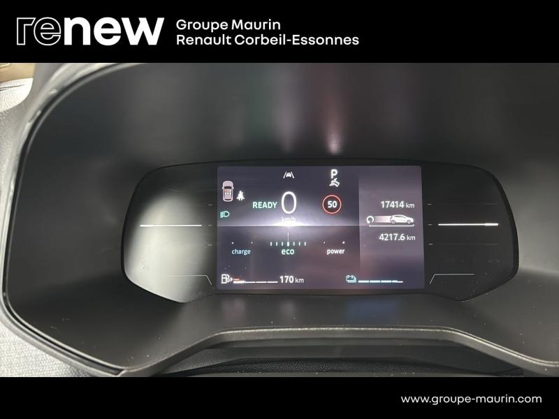 Photo 20 de l’annonce de RENAULT Clio d’occasion à vendre à CORBEIL-ESSONNES