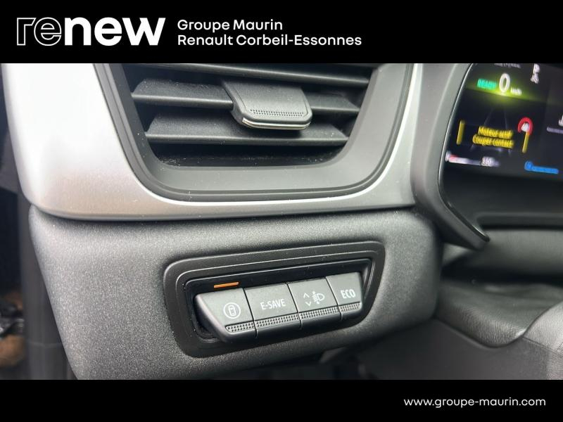 Photo 15 de l’annonce de RENAULT  d’occasion à vendre à CORBEIL-ESSONNES