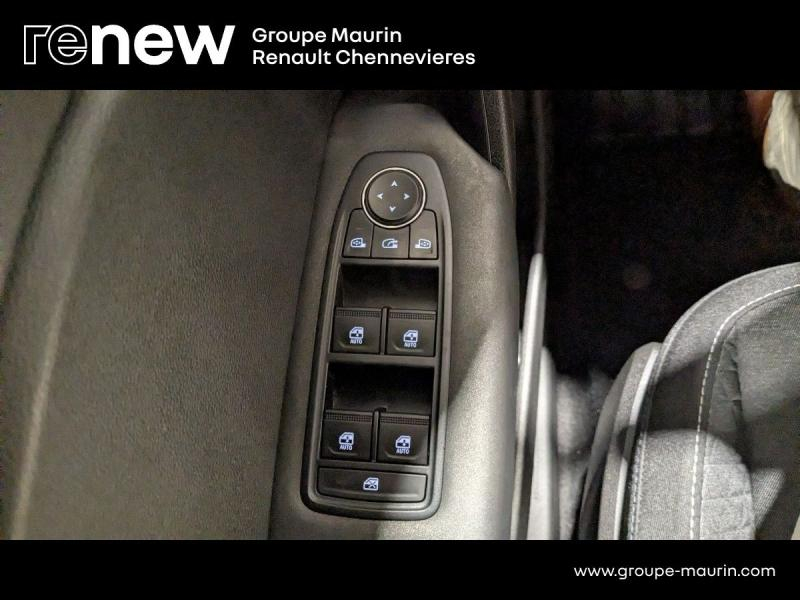 Photo 20 de l’annonce de RENAULT Captur d’occasion à vendre à CHENNEVIÈRES-SUR-MARNE