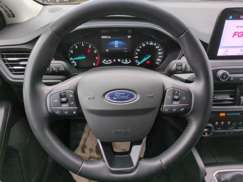 Photo 11 de l’annonce de FORD Focus d’occasion à vendre à NÎMES