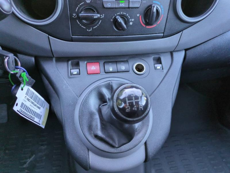 Photo 15 de l’annonce de CITROEN Berlingo d’occasion à vendre à NÎMES