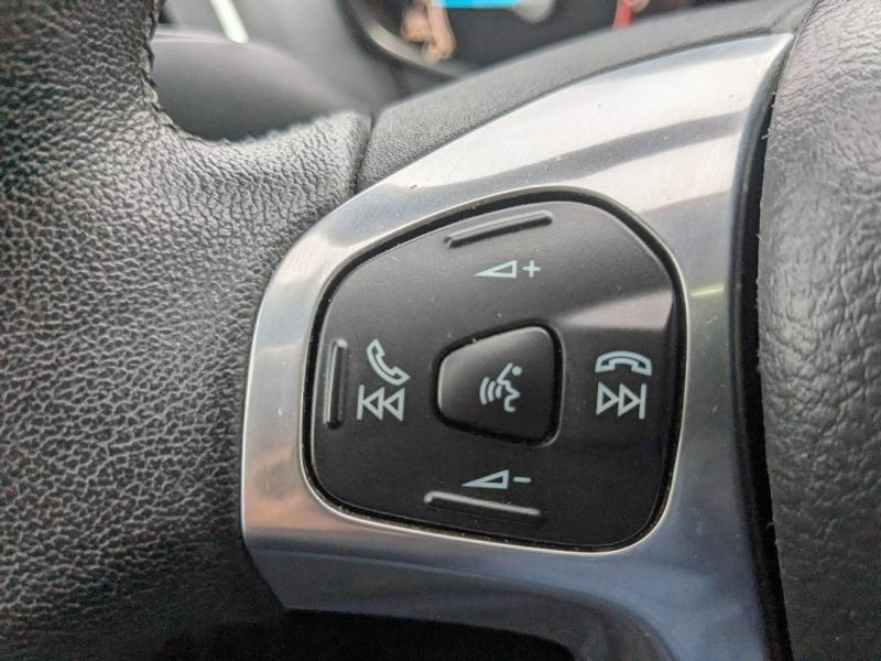 Photo 17 de l’annonce de FORD B-MAX d’occasion à vendre à MARSEILLE