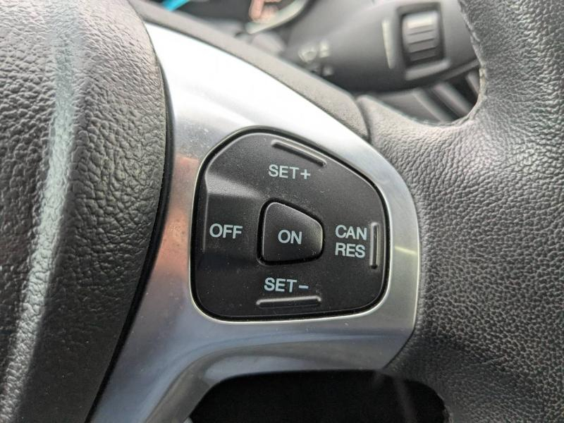 Photo 18 de l’annonce de FORD B-MAX d’occasion à vendre à MARSEILLE