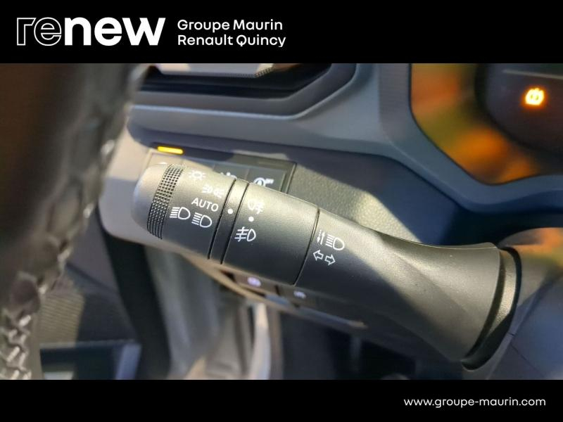 Photo 19 de l’annonce de DACIA Duster d’occasion à vendre à QUINCY-SOUS-SÉNART