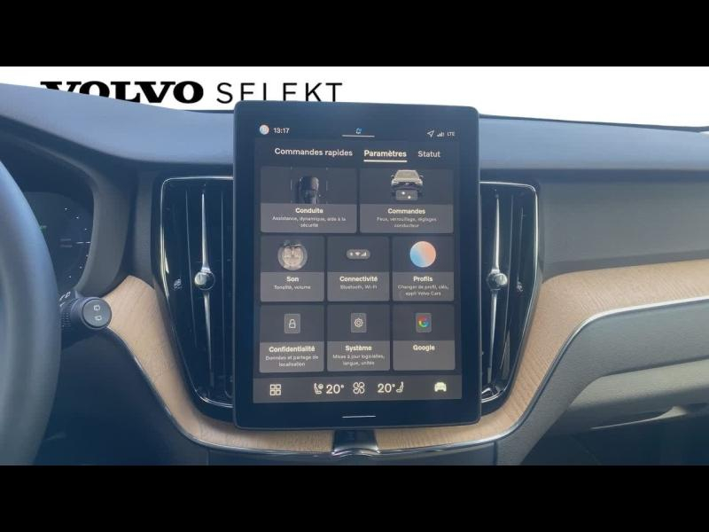 Photo 17 de l’annonce de VOLVO XC60 d’occasion à vendre à AIX-EN-PROVENCE