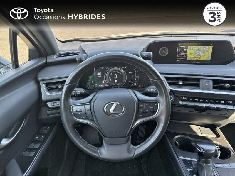 Photo 7 de l’annonce de LEXUS UX d’occasion à vendre à LATTES