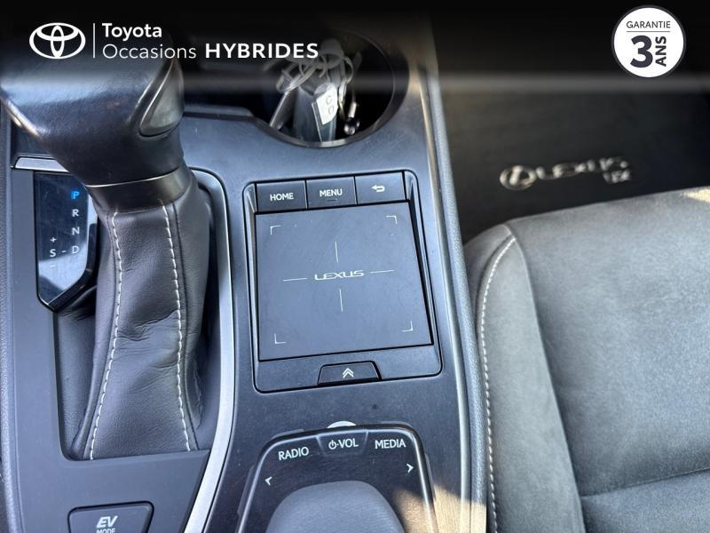 Photo 12 de l’annonce de LEXUS UX d’occasion à vendre à LATTES