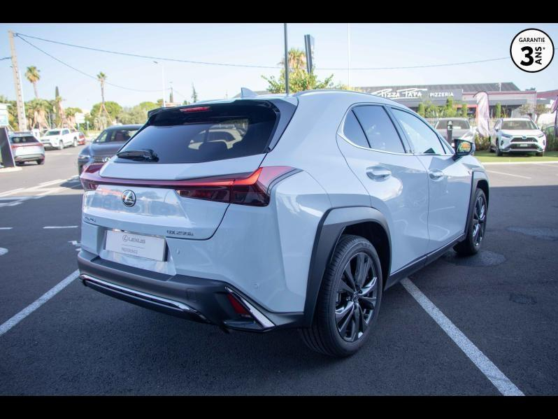 Photo 3 de l’annonce de LEXUS UX d’occasion à vendre à LATTES