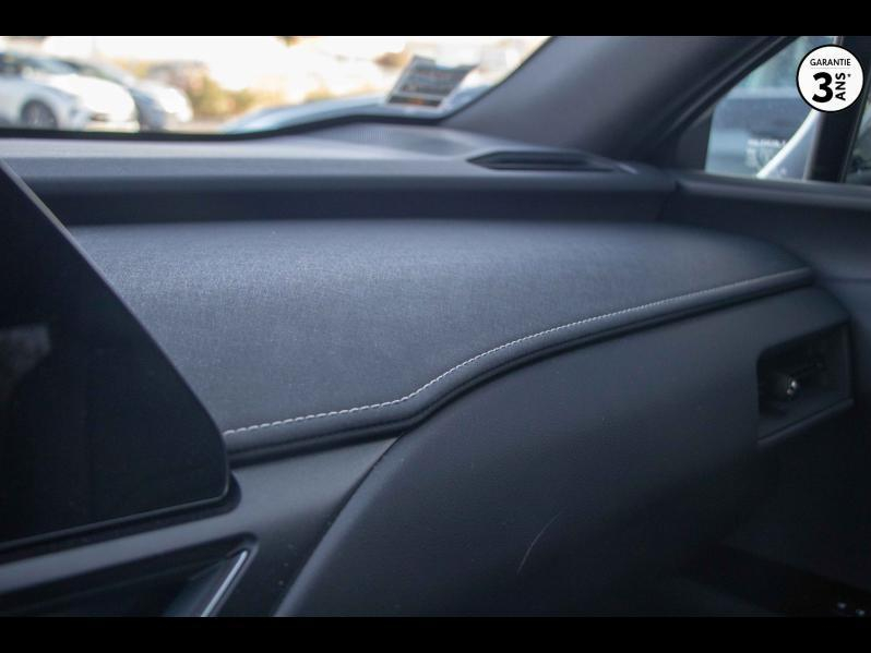 Photo 9 de l’annonce de LEXUS UX d’occasion à vendre à LATTES