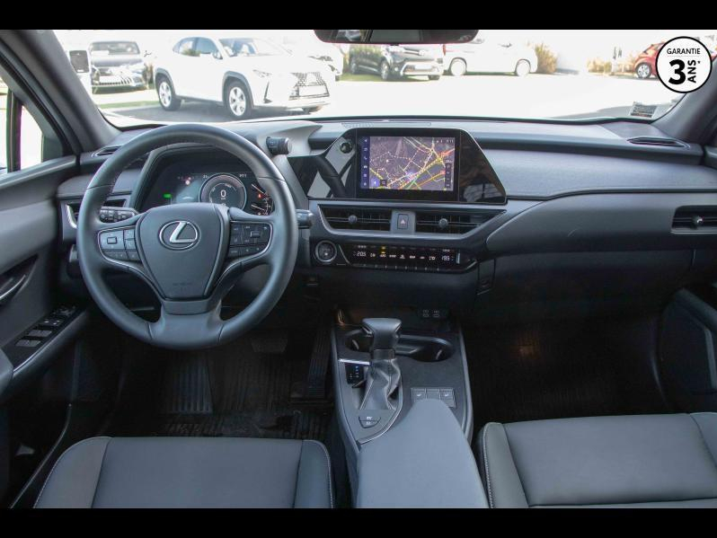 Photo 13 de l’annonce de LEXUS UX d’occasion à vendre à LATTES