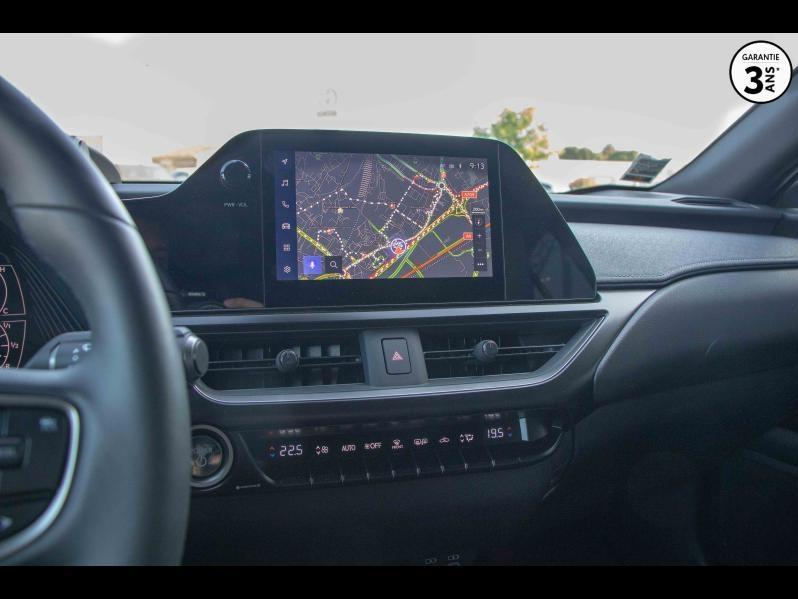 Photo 18 de l’annonce de LEXUS UX d’occasion à vendre à LATTES