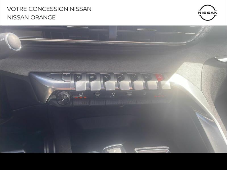 Photo 19 de l’annonce de PEUGEOT 3008 d’occasion à vendre à BOLLÈNE