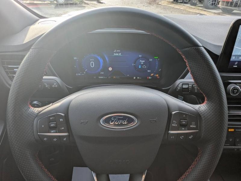 Photo 16 de l’annonce de FORD Kuga d’occasion à vendre à AIX-EN-PROVENCE