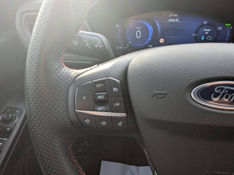 Photo 17 de l’annonce de FORD Kuga d’occasion à vendre à AIX-EN-PROVENCE