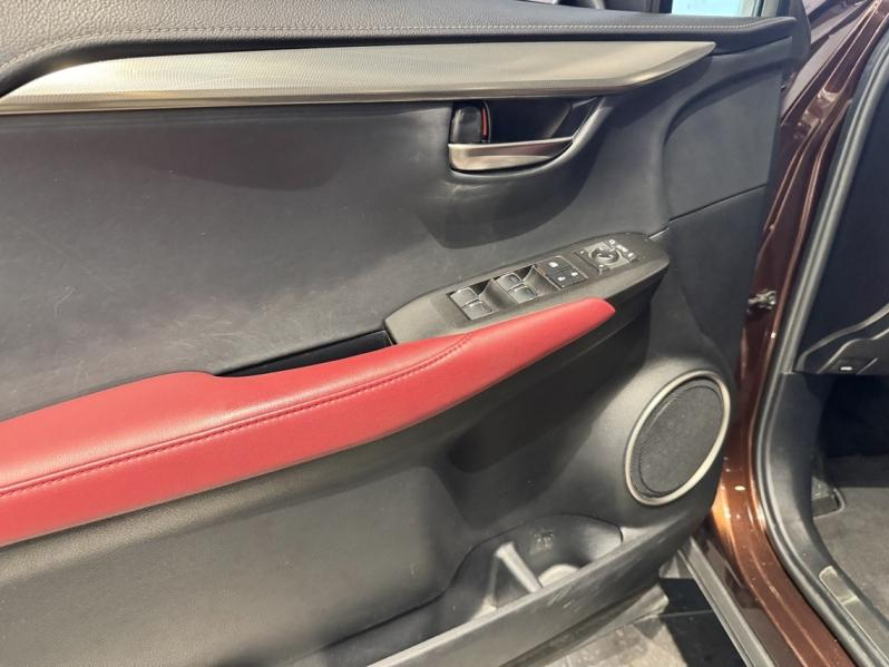 Photo 17 de l’annonce de LEXUS NX d’occasion à vendre à MONTFAVET