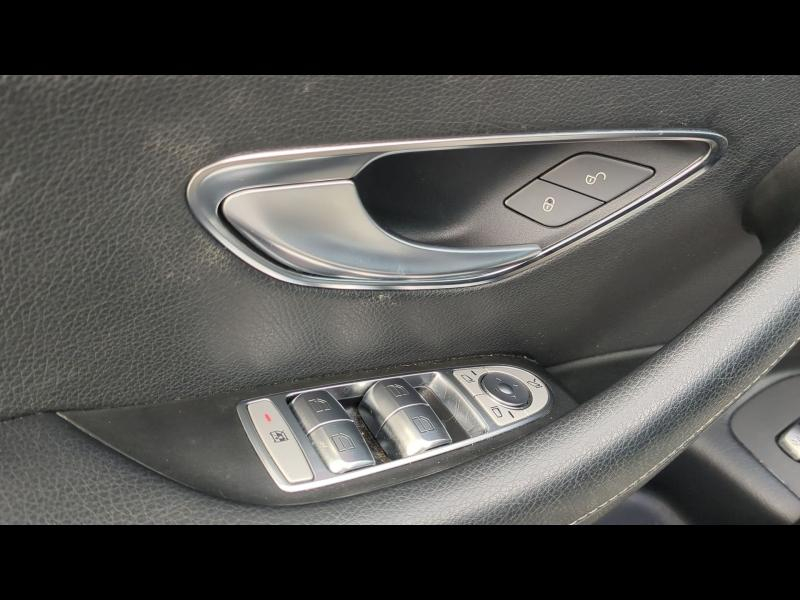 Photo 17 de l’annonce de MERCEDES-BENZ Classe E d’occasion à vendre à NÎMES