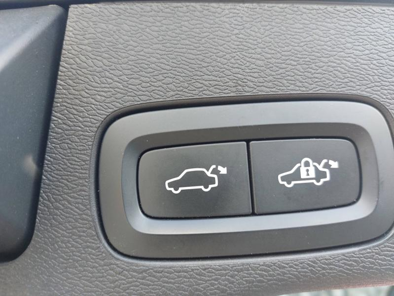 Photo 15 de l’annonce de VOLVO XC60 d’occasion à vendre à AVIGNON