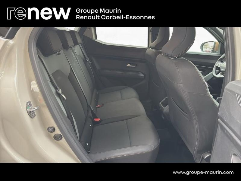 Photo 16 de l’annonce de DACIA Duster d’occasion à vendre à CORBEIL-ESSONNES