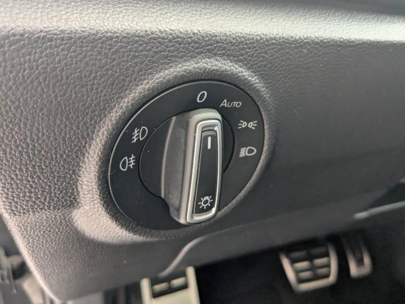 Photo 11 de l’annonce de VOLKSWAGEN T-Roc d’occasion à vendre à PAYS DE GEX