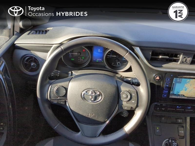 Photo 13 de l’annonce de TOYOTA Auris d’occasion à vendre à ARLES