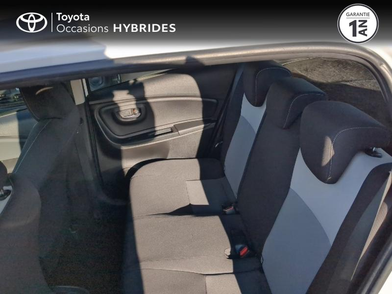 Photo 12 de l’annonce de TOYOTA Yaris d’occasion à vendre à ARLES
