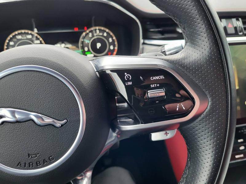 Photo 18 de l’annonce de JAGUAR F-Pace d’occasion à vendre à ANNECY