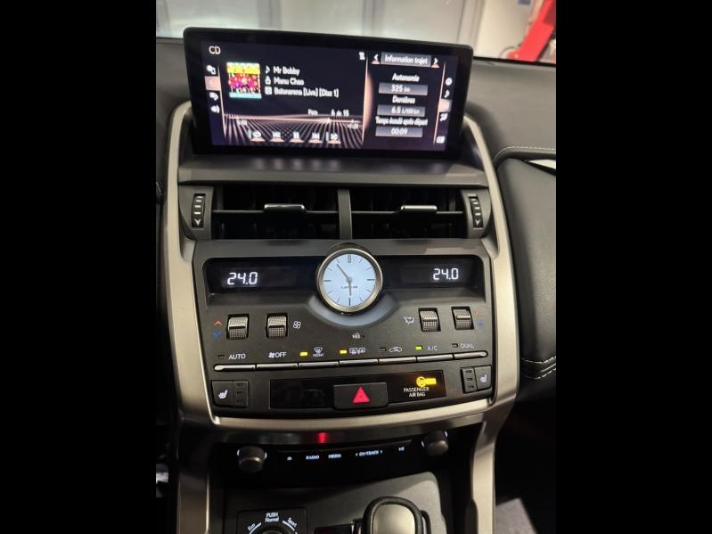 Photo 16 de l’annonce de LEXUS NX d’occasion à vendre à MONTFAVET