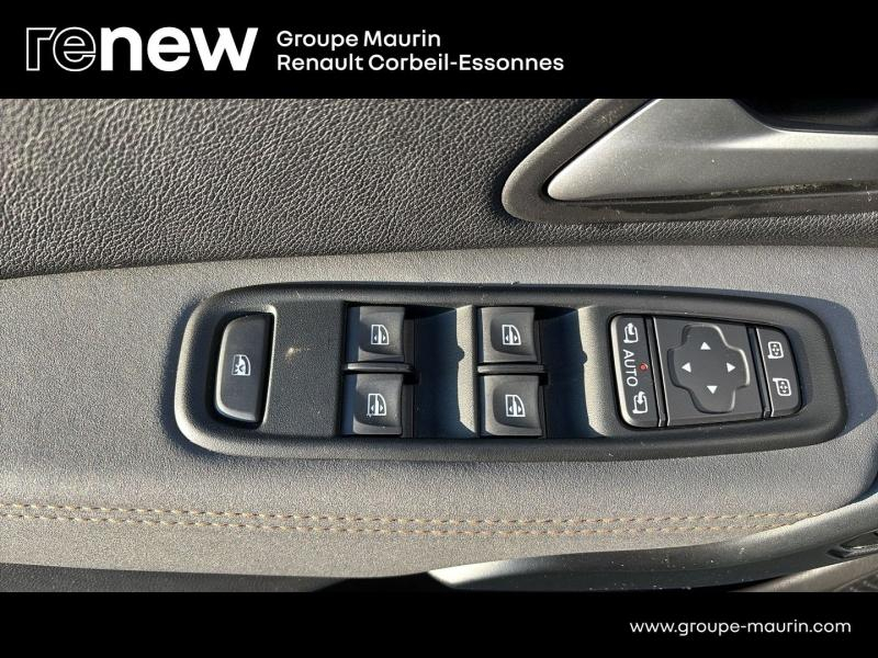 Photo 18 de l’annonce de DACIA Duster d’occasion à vendre à CORBEIL-ESSONNES