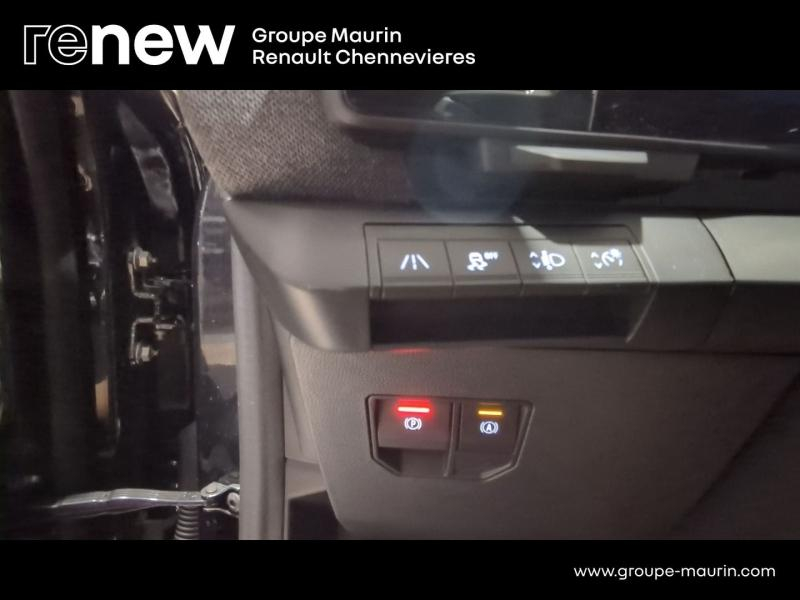 Photo 20 de l’annonce de RENAULT Megane d’occasion à vendre à CHENNEVIÈRES-SUR-MARNE