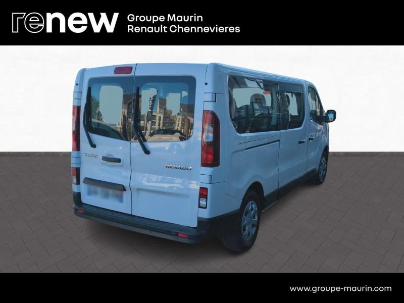 Photo 4 de l’annonce de RENAULT Trafic Combi d’occasion à vendre à CHENNEVIÈRES-SUR-MARNE