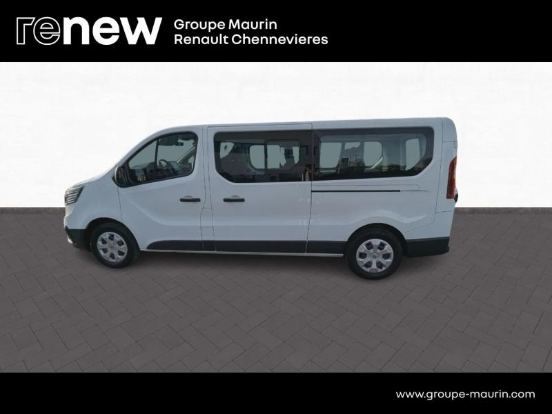 Photo 13 de l’annonce de RENAULT Trafic Combi d’occasion à vendre à CHENNEVIÈRES-SUR-MARNE