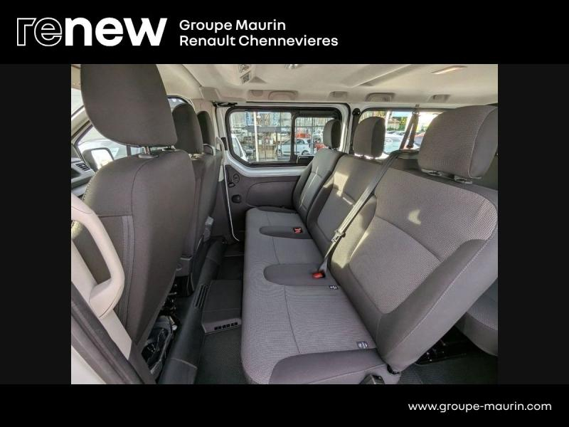 Photo 15 de l’annonce de RENAULT Trafic Combi d’occasion à vendre à CHENNEVIÈRES-SUR-MARNE