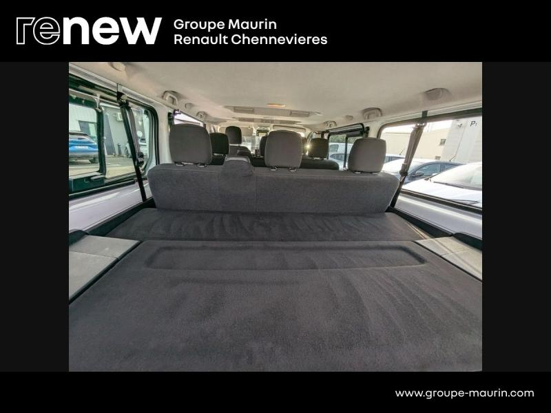 Photo 19 de l’annonce de RENAULT Trafic Combi d’occasion à vendre à CHENNEVIÈRES-SUR-MARNE