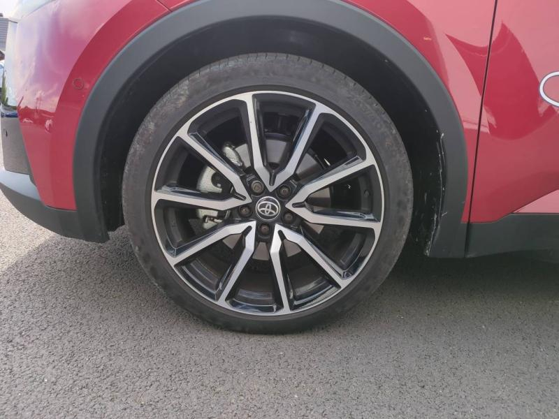 Photo 10 de l’annonce de TOYOTA C-HR d’occasion à vendre à AUBIÈRE