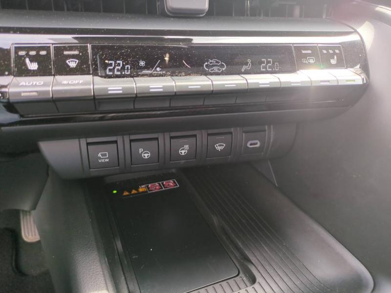 Photo 17 de l’annonce de TOYOTA C-HR d’occasion à vendre à AUBIÈRE