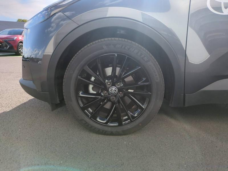 Photo 11 de l’annonce de TOYOTA C-HR d’occasion à vendre à AUBIÈRE