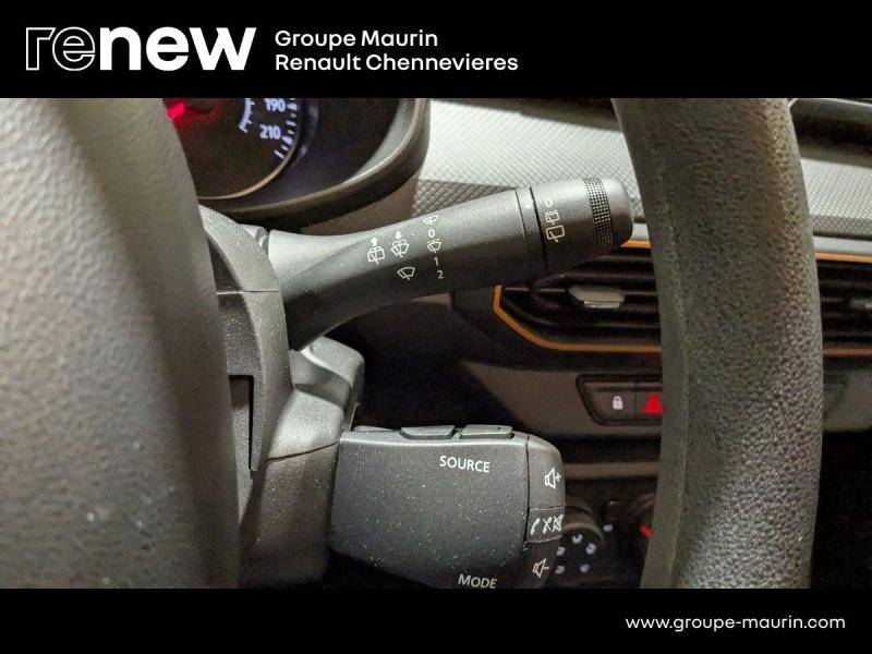 Photo 18 de l’annonce de DACIA Sandero d’occasion à vendre à CHENNEVIÈRES-SUR-MARNE
