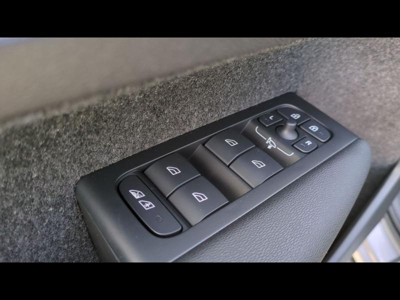 Photo 20 de l’annonce de VOLVO XC40 d’occasion à vendre à AIX-EN-PROVENCE