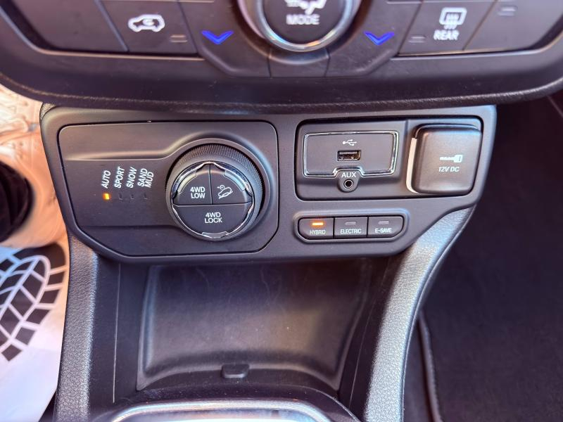 Photo 11 de l’annonce de JEEP Renegade d’occasion à vendre à MANOSQUE