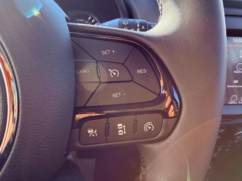 Photo 18 de l’annonce de JEEP Renegade d’occasion à vendre à MANOSQUE