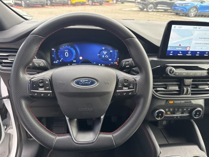 Photo 15 de l’annonce de FORD Kuga d’occasion à vendre à VITROLLES