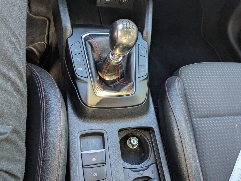 Photo 12 de l’annonce de FORD Focus d’occasion à vendre à MARTIGUES