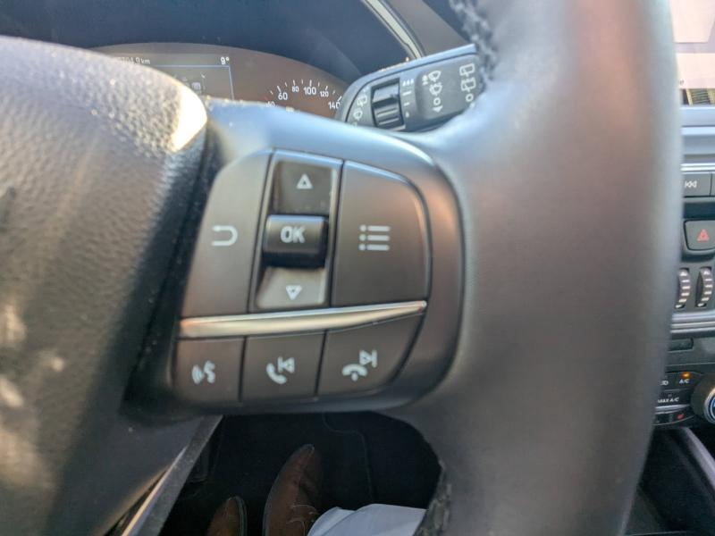 Photo 18 de l’annonce de FORD Focus d’occasion à vendre à DRAGUIGNAN