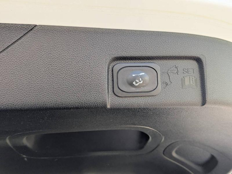 Photo 8 de l’annonce de FORD Puma d’occasion à vendre à AIX-EN-PROVENCE