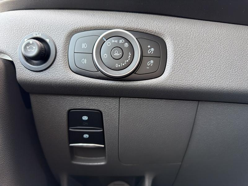 Photo 15 de l’annonce de FORD Transit 2T Fg VUL d’occasion à vendre à VITROLLES