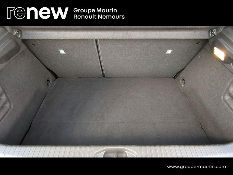 Photo 10 de l’annonce de RENAULT Clio d’occasion à vendre à SAINT PIERRE LES NEMOURS